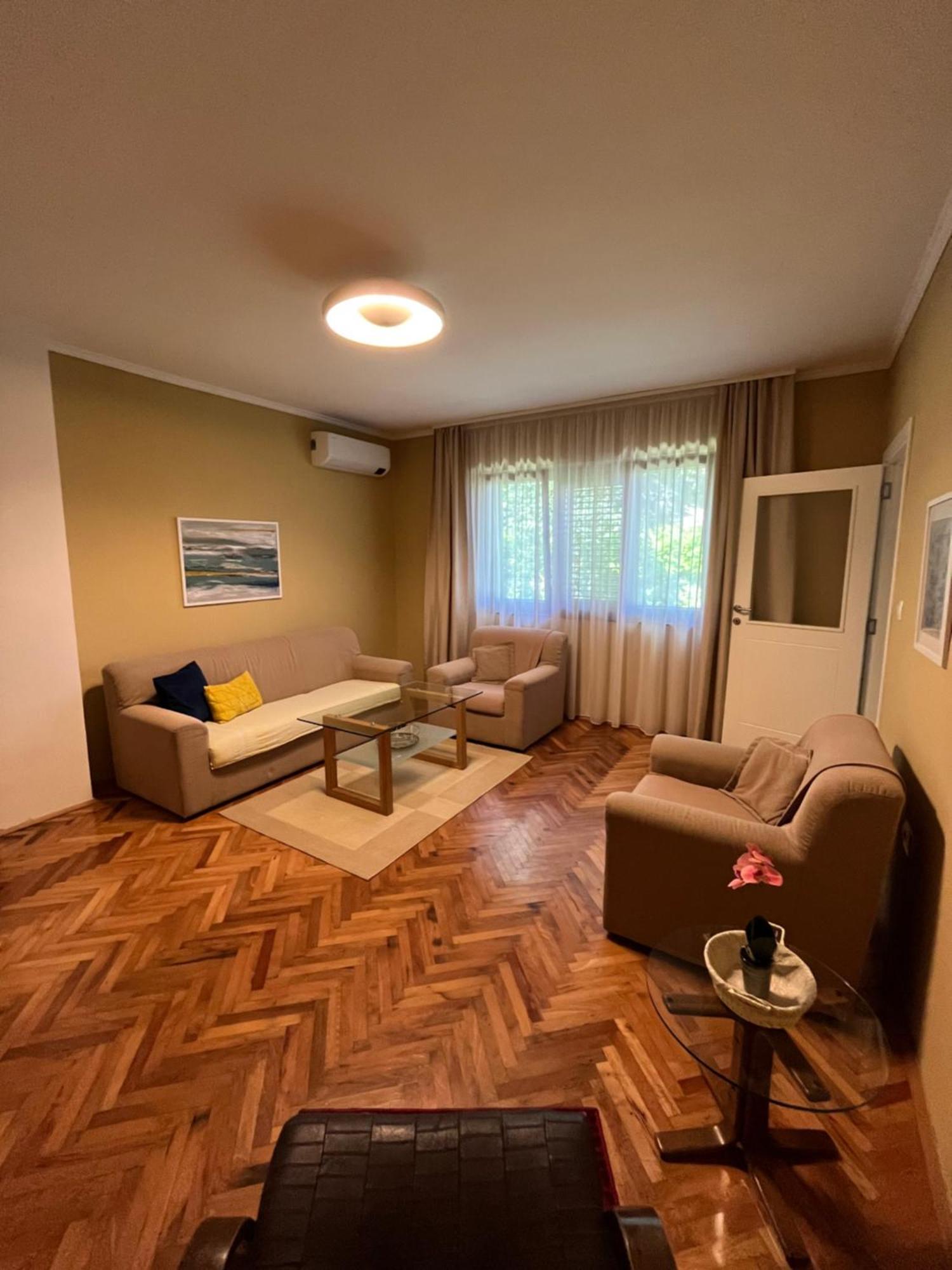 Old Niksic Apartment Luaran gambar