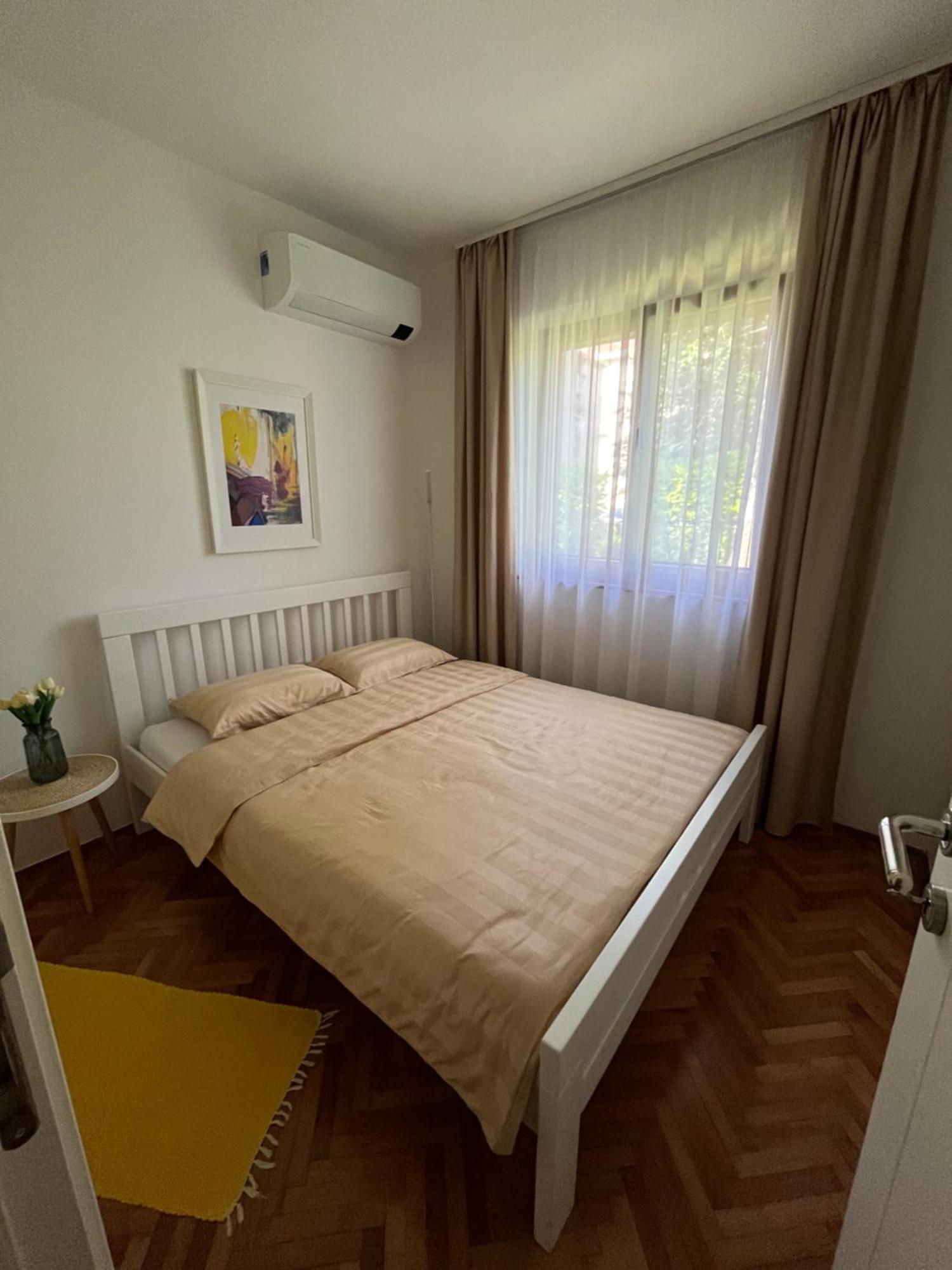 Old Niksic Apartment Luaran gambar